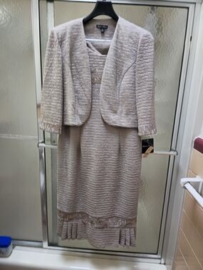 NWT Brianna Milay Beautiful 2Piece Dress Set. Sz 16.Lined. Tan/Almond Color. $90